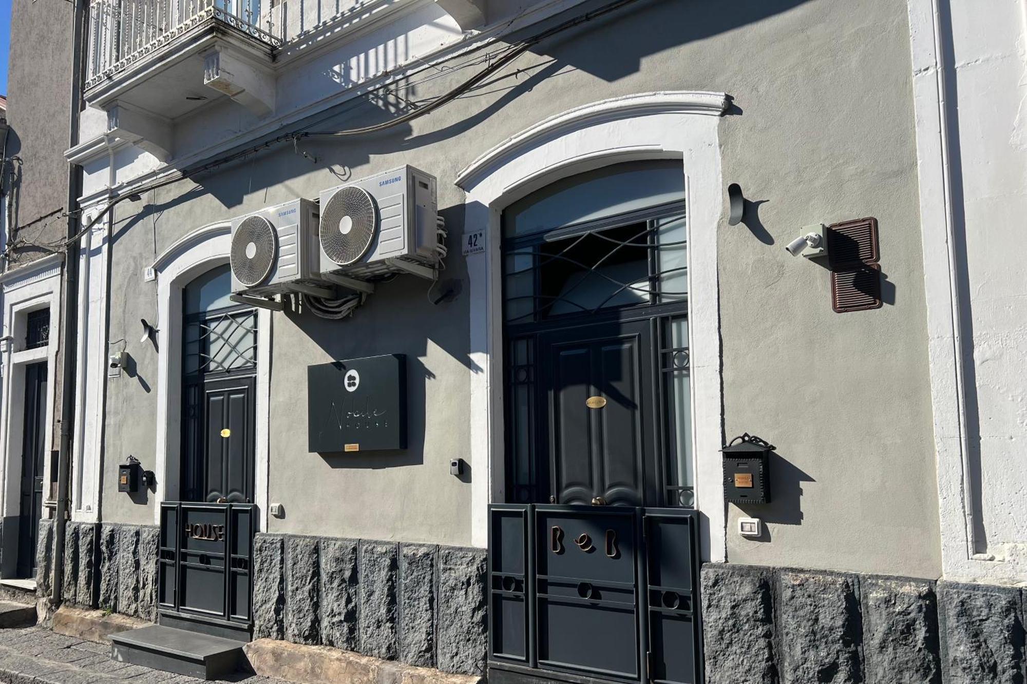 Nobilehouse Apartment Catania Exterior photo